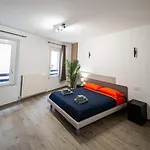 Oda ve Kahvaltı Estensia & 3*
